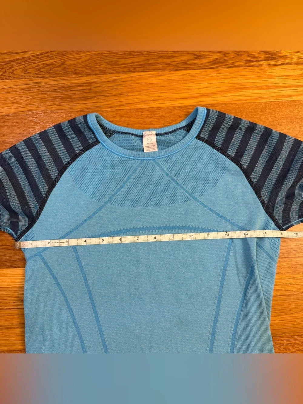 Ivivva (Lululemon) Girl’s Fly Tech Long Sleeve Tee in Blue w/ stripes - Size 14